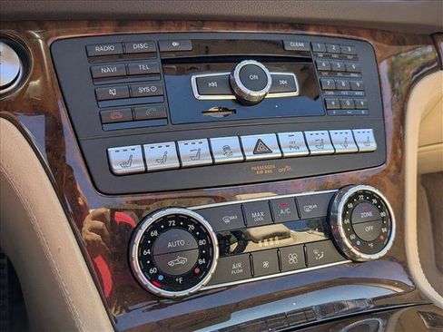 Used 2013 Mercedes-Benz SL 550 image 9