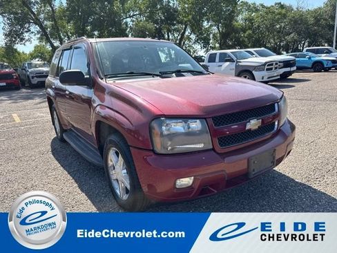 Used 2008 Chevrolet TrailBlazer LT w/ Sun And 6-Disc Cd Package AWD/4WD image 1