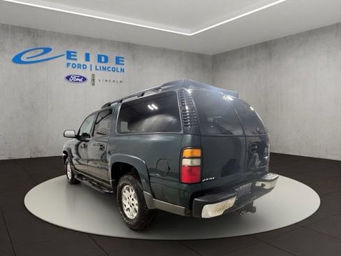 Used 2004 Chevrolet Suburban Z71 w/ Preferred Equipment Group AWD/4WD image 8