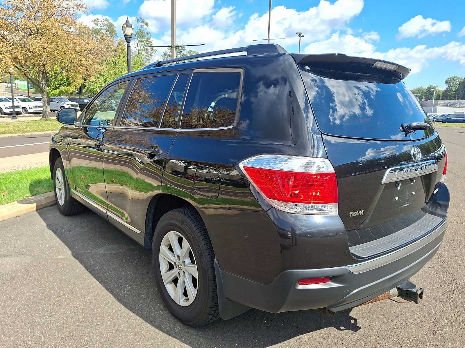 Used 2013 Toyota Highlander Plus AWD/4WD image 3