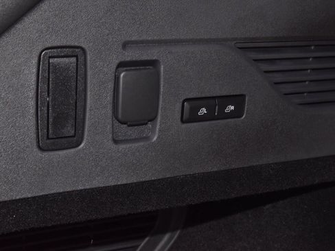 New 2026 Lincoln Nautilus Premier w/ Equipment Group 102A image 40