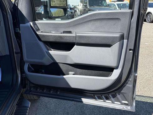 Used 2023 Ford F350 XL AWD/4WD image 7