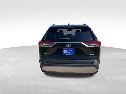 Used 2022 Toyota RAV4 Limited w/ Limited Grade Weather Package FWD image 5