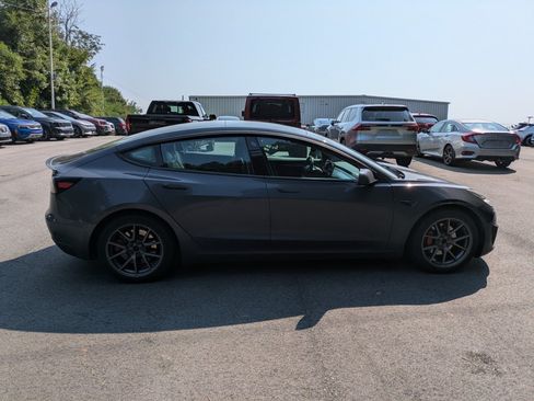 Used 2021 Tesla Model 3 Long Range AWD/4WD image 5
