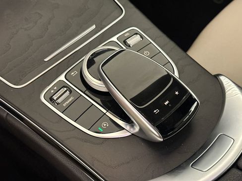 Used 2017 Mercedes-Benz C 300 4MATIC Sedan image 33