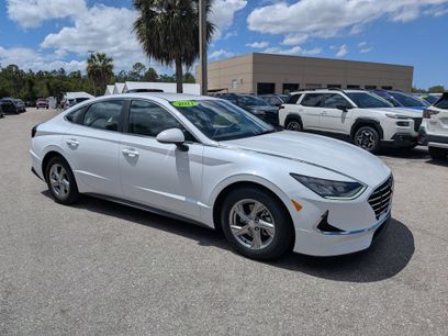 Used 2021 Hyundai Sonata SE w/ Preferred Accessory Package