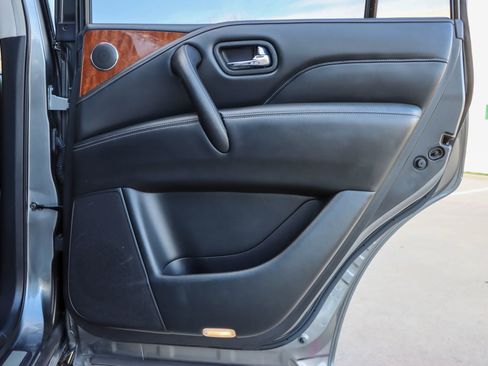 Used 2018 INFINITI QX80 2WD image 11