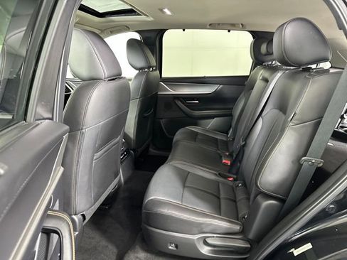 Used 2024 MAZDA CX-90 3.3 Turbo w/ Preferred Plus image 25