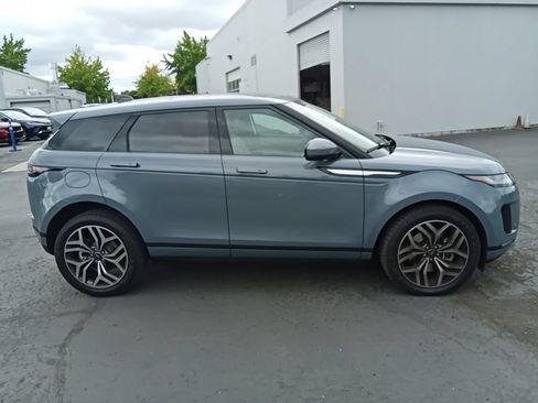 Used 2023 Land Rover Range Rover Evoque SE AWD/4WD image 4