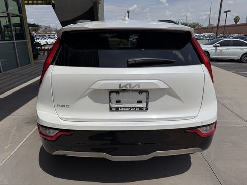 Used 2025 Kia Niro Wind FWD image 13