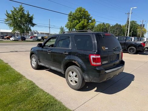 Used 2011 Ford Escape XLT w/ 201A Rapid Spec Order Code FWD image 3