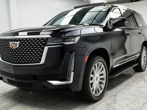 Used 2022 Cadillac Escalade Premium Luxury image 6