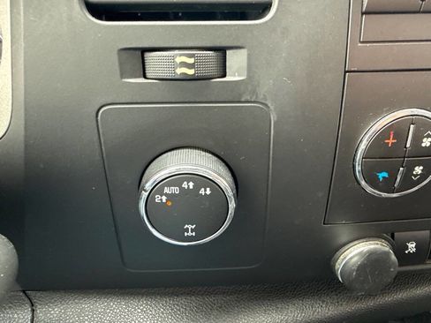 Used 2010 Chevrolet Silverado 1500 LT w/ Power Pack Plus image 18