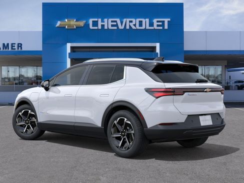 New 2026 Chevrolet Equinox EV LT FWD image 28