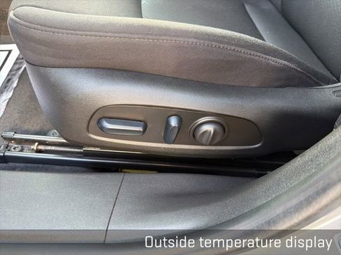 Used 2024 Chevrolet Malibu LT image 26