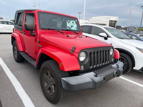 Used 2016 Jeep Wrangler Sport AWD/4WD image 2