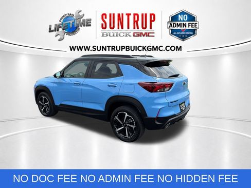Used 2023 Chevrolet TrailBlazer RS FWD image 3