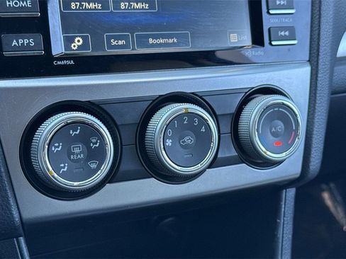 Used 2017 Subaru Crosstrek 2.0i Premium image 25