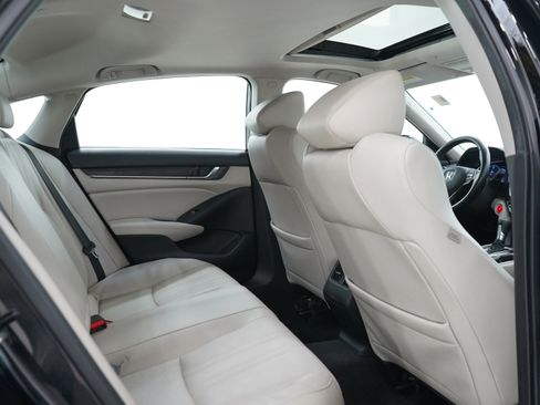 Used 2018 Honda Accord EX-L image 12