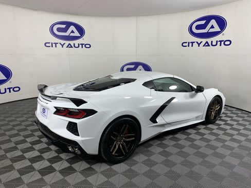 Used 2021 Chevrolet Corvette Stingray Preferred Cpe w/ Z51 Performance Package RWD image 3