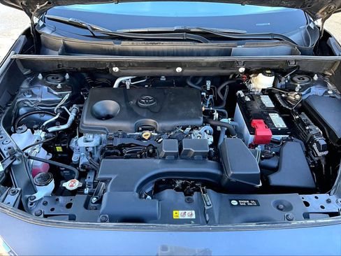 Used 2024 Toyota RAV4 LE image 29