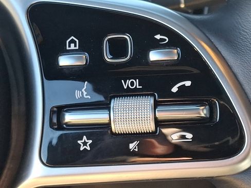 Certified 2022 Mercedes-Benz GLC 300 4MATIC image 22