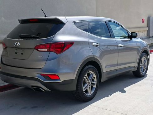 Used 2018 Hyundai Santa Fe Sport FWD image 3