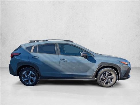 Used 2024 Subaru Crosstrek 2.0i Premium image 4