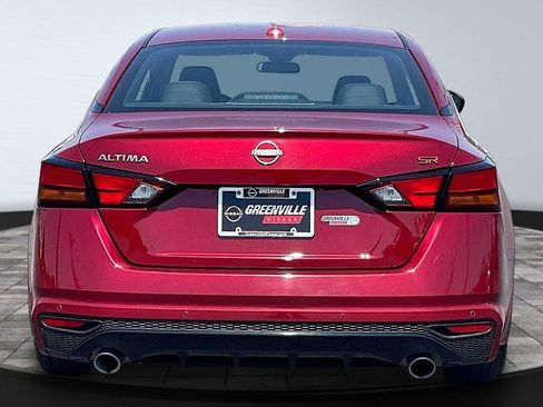 Certified 2024 Nissan Altima 2.5 SR w/ SR Premium Package FWD image 5