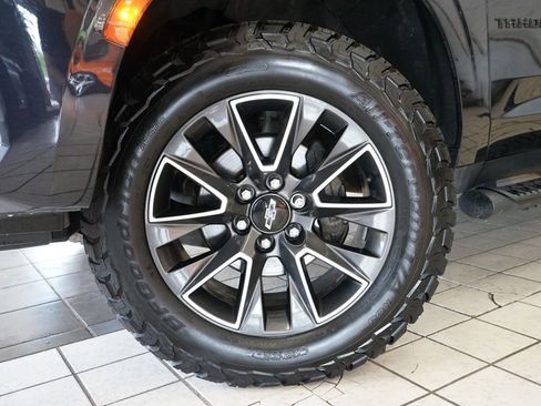 Used 2022 Chevrolet Tahoe Z71 w/ Luxury Package AWD/4WD image 61