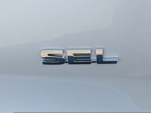 New 2026 Mitsubishi Outlander SEL FWD image 14