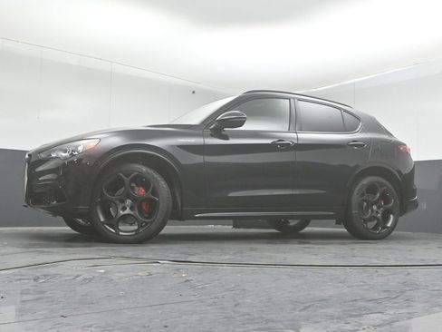 New 2026 Alfa Romeo Stelvio Sprint w/ Convenience Package image 33