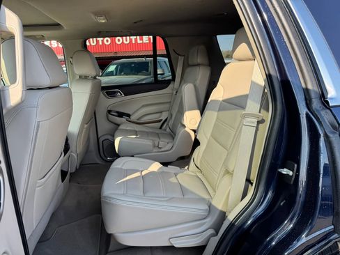 Used 2020 GMC Yukon Denali image 5