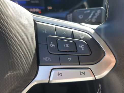 Used 2022 Volkswagen Taos SE w/ IQ.Drive SE Package image 21