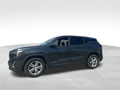 Used 2020 GMC Terrain SLE image 2