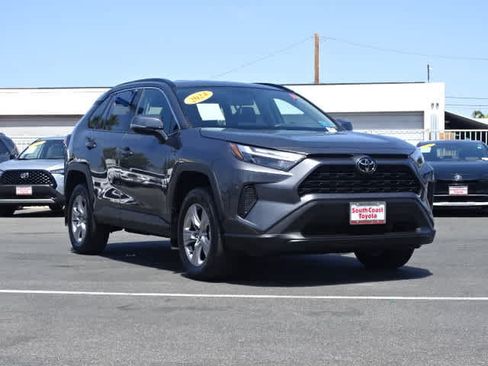 Used 2024 Toyota RAV4 XLE FWD image 2