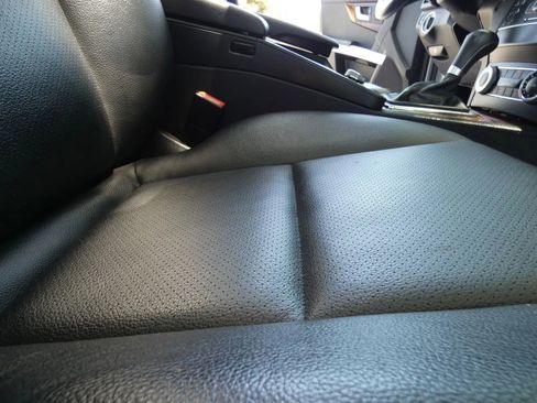 Used 2012 Mercedes-Benz GLK 350 2WD image 28