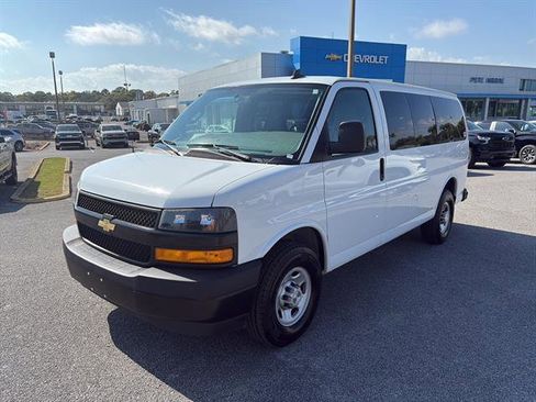 Used 2023 Chevrolet Express 3500 LS image 3