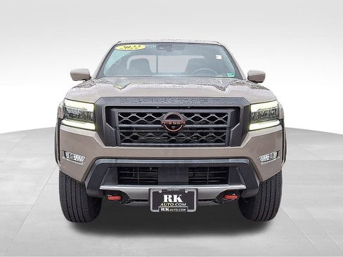 Used 2022 Nissan Frontier PRO-4X image 2