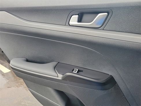New 2026 Kia K5 LXS image 13