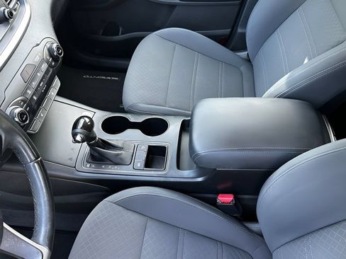 Used 2017 Kia Sorento LX w/ LX V6 Convenience Package FWD image 19