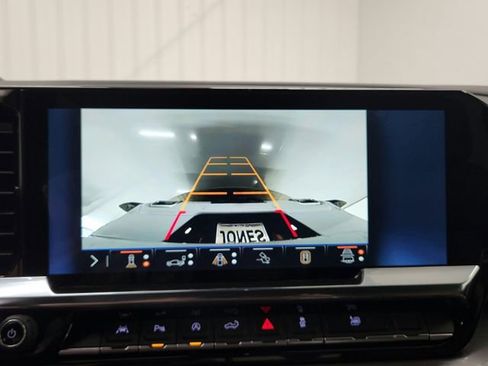 New 2026 Chevrolet Silverado 1500 High Country AWD/4WD image 24