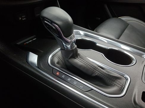 Certified 2023 Chevrolet Traverse Premier w/ Redline Edition image 16