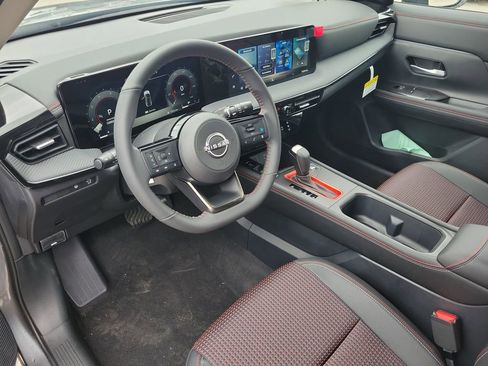 New 2026 Nissan Kicks SR FWD image 21