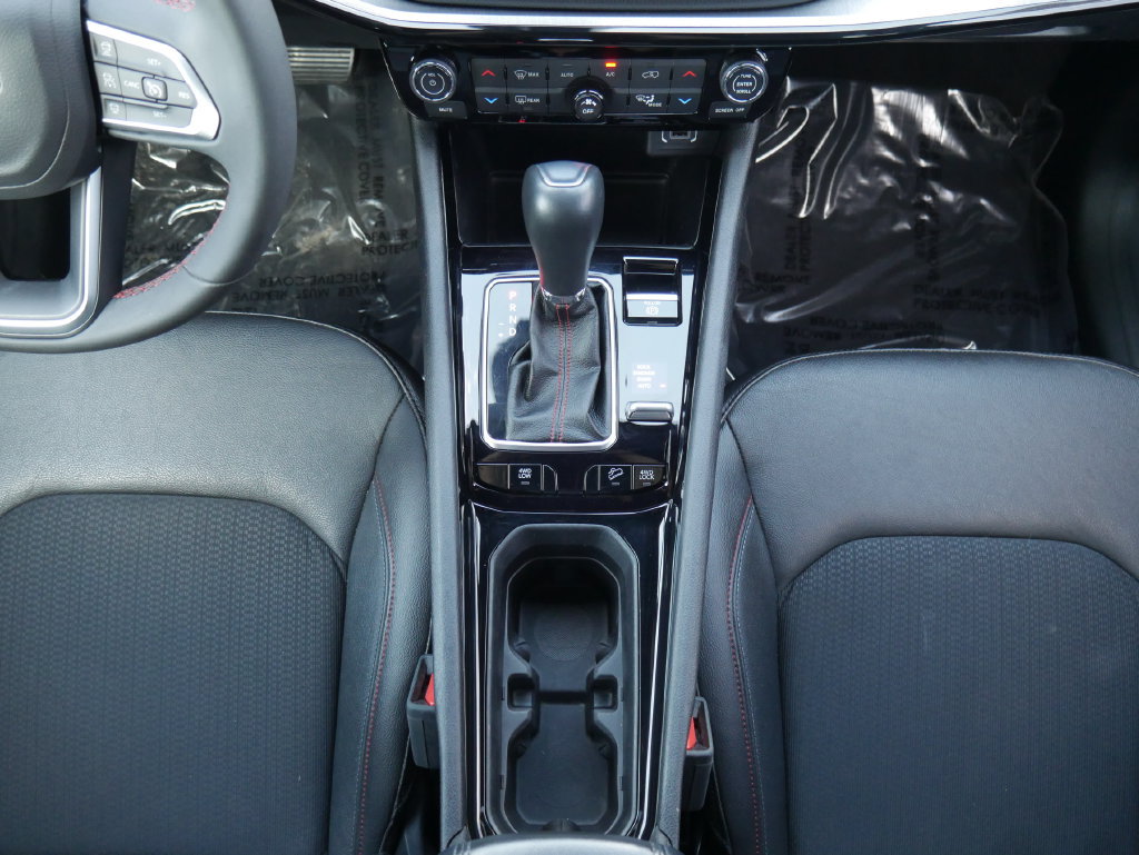 Used 2024 Jeep Compass Trailhawk AWD/4WD image 46