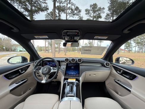 New 2026 Mercedes-Benz GLC 300 4MATIC image 2