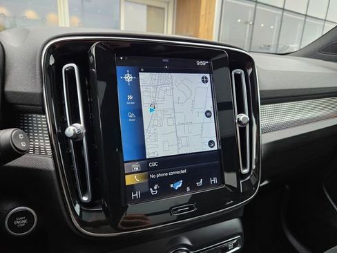Used 2020 Volvo XC40 T5 R-Design w/ Protection Package AWD/4WD image 23