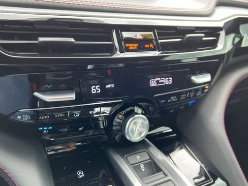Used 2022 Acura MDX Type S AWD/4WD image 18
