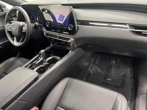 Certified 2025 Lexus RX 350 FWD w/ Technology Package image 12
