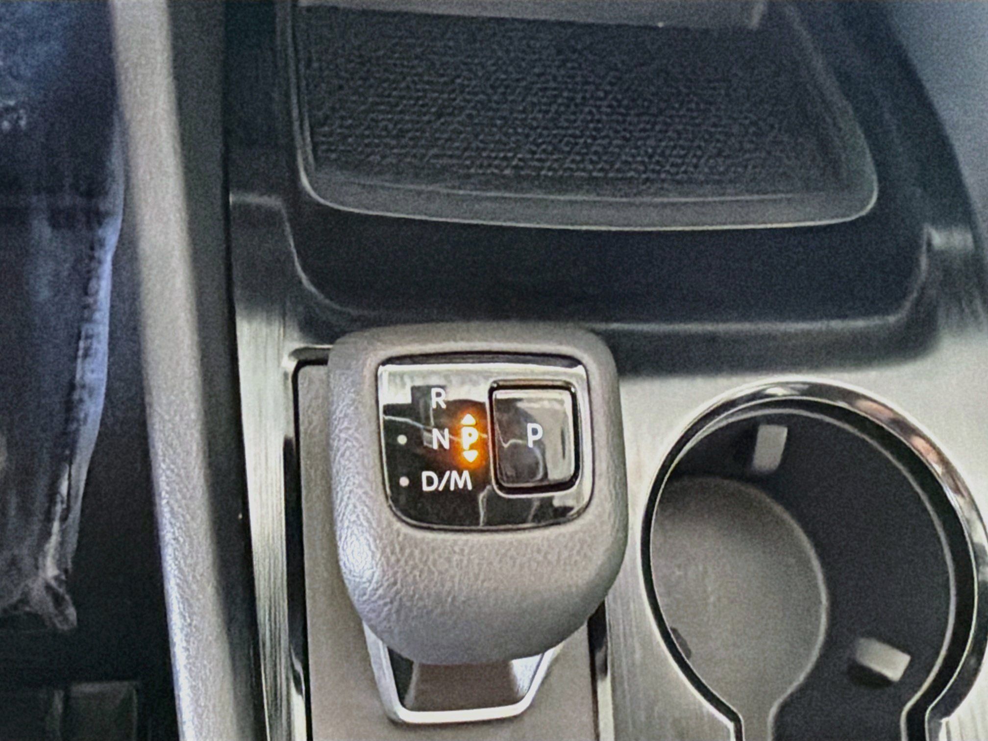 Used 2025 Nissan Rogue SV AWD/4WD image 23
